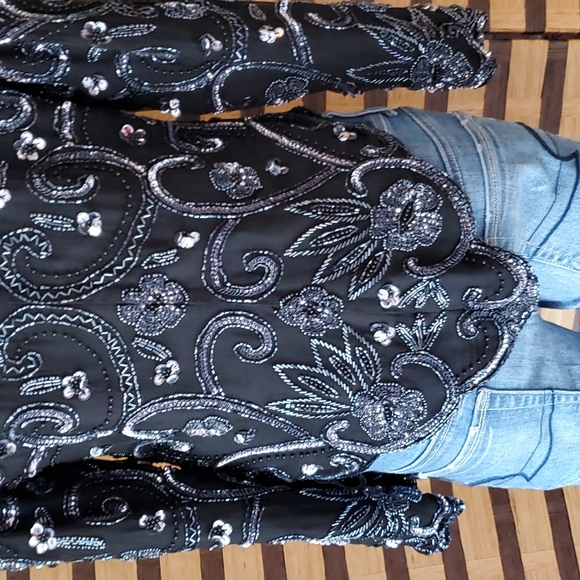 Scala chiffon beads/sequins top - Picture 4 of 12